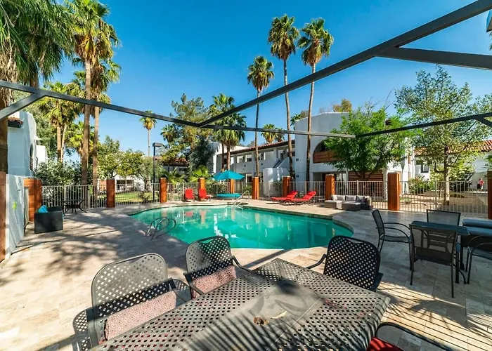 41a Modern Large W Heated Pool Holiday home