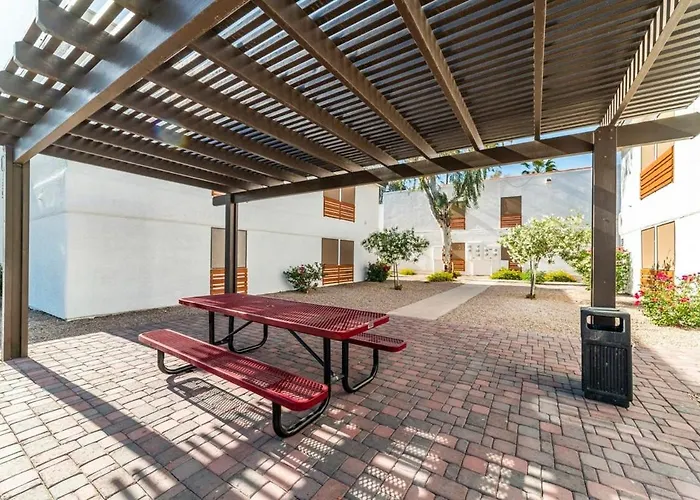41a Modern Large W Heated Pool Holiday home