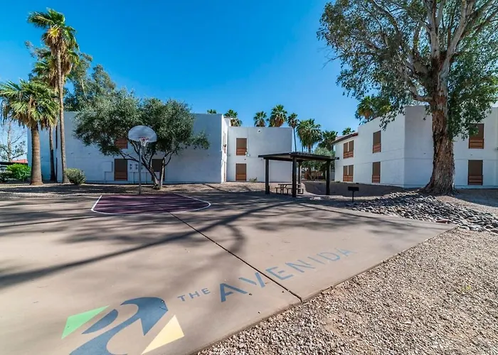41a Modern Large W Heated Pool Holiday home